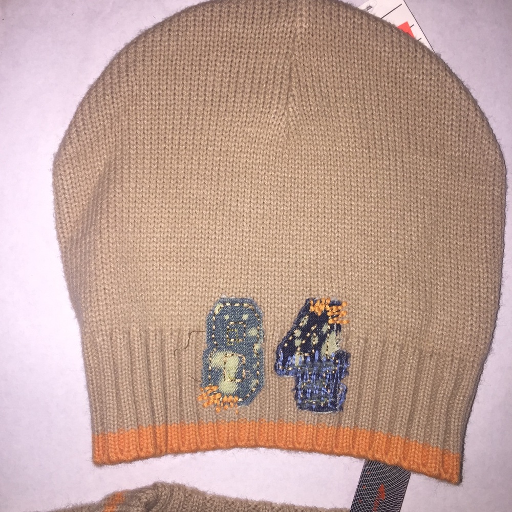 Long sleeve knit with denim lettering and matching knit cap - Picture 2 of 5